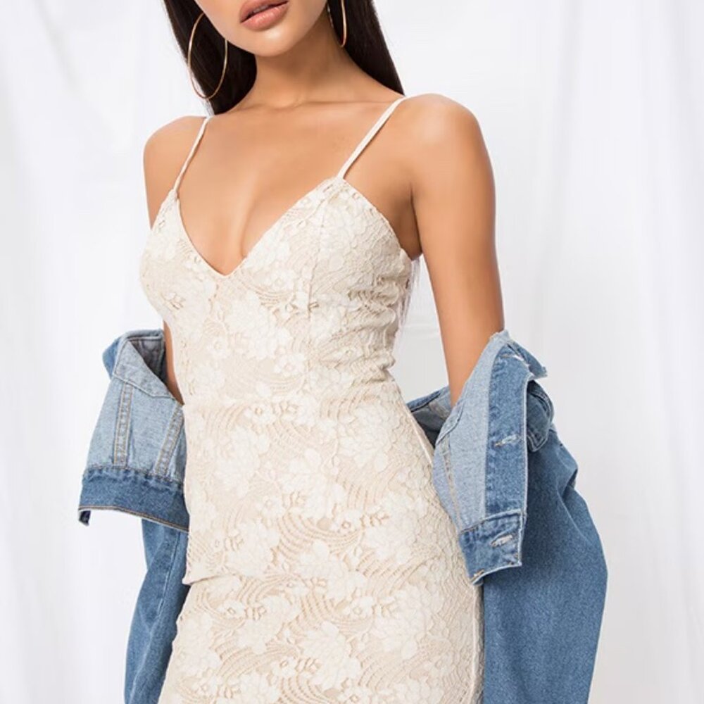 Super Down Mini lace Dress Sharon Ruffle Dress  Color: Ivory size medium